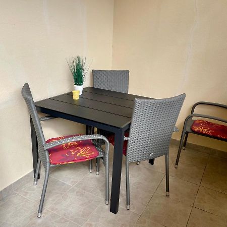 Apartments Antonija Punta Skala Next To Falkensteiner Resort 돈제페트레케인 외부 사진