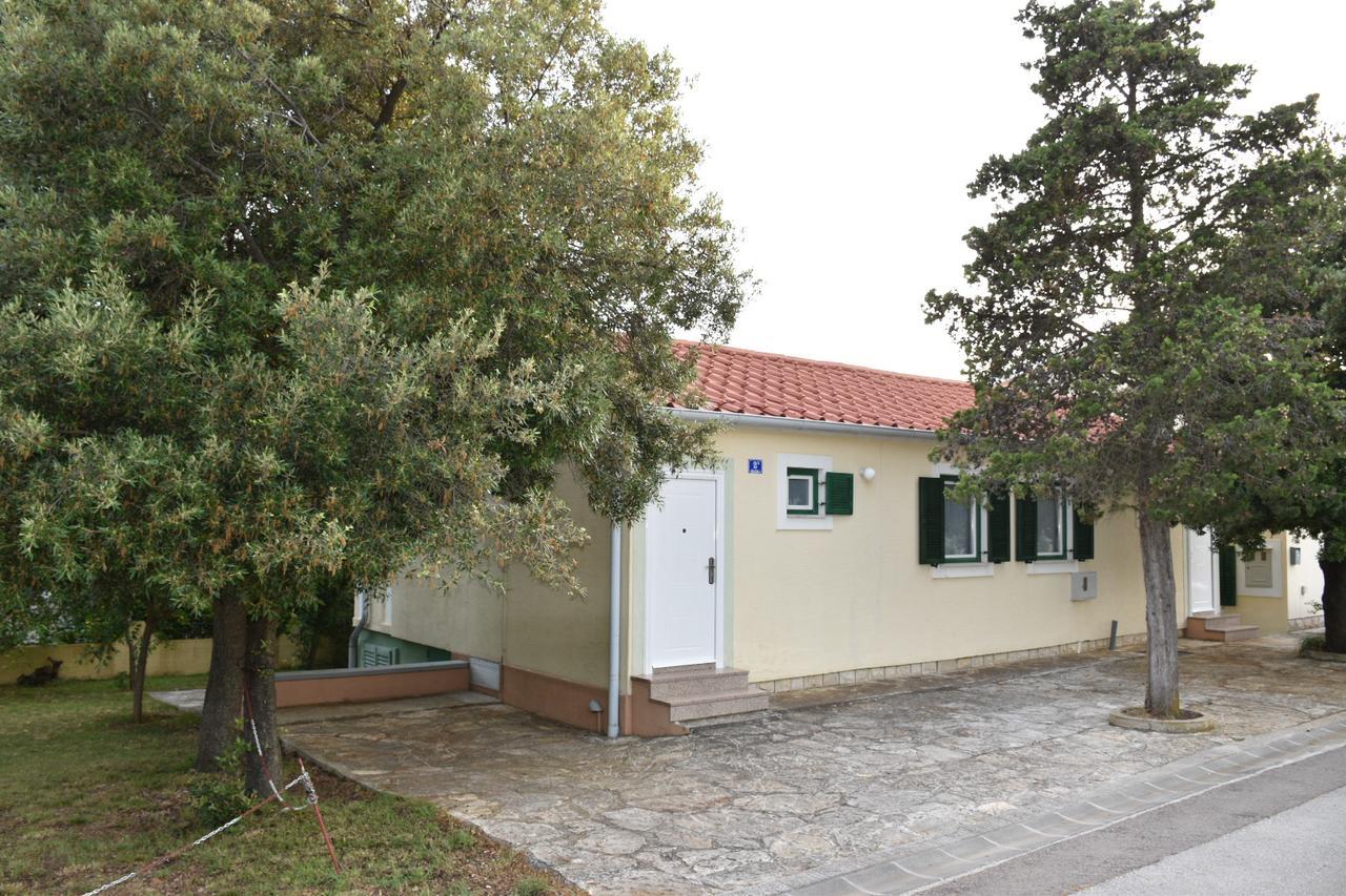 Apartments Antonija Punta Skala Next To Falkensteiner Resort 돈제페트레케인 외부 사진