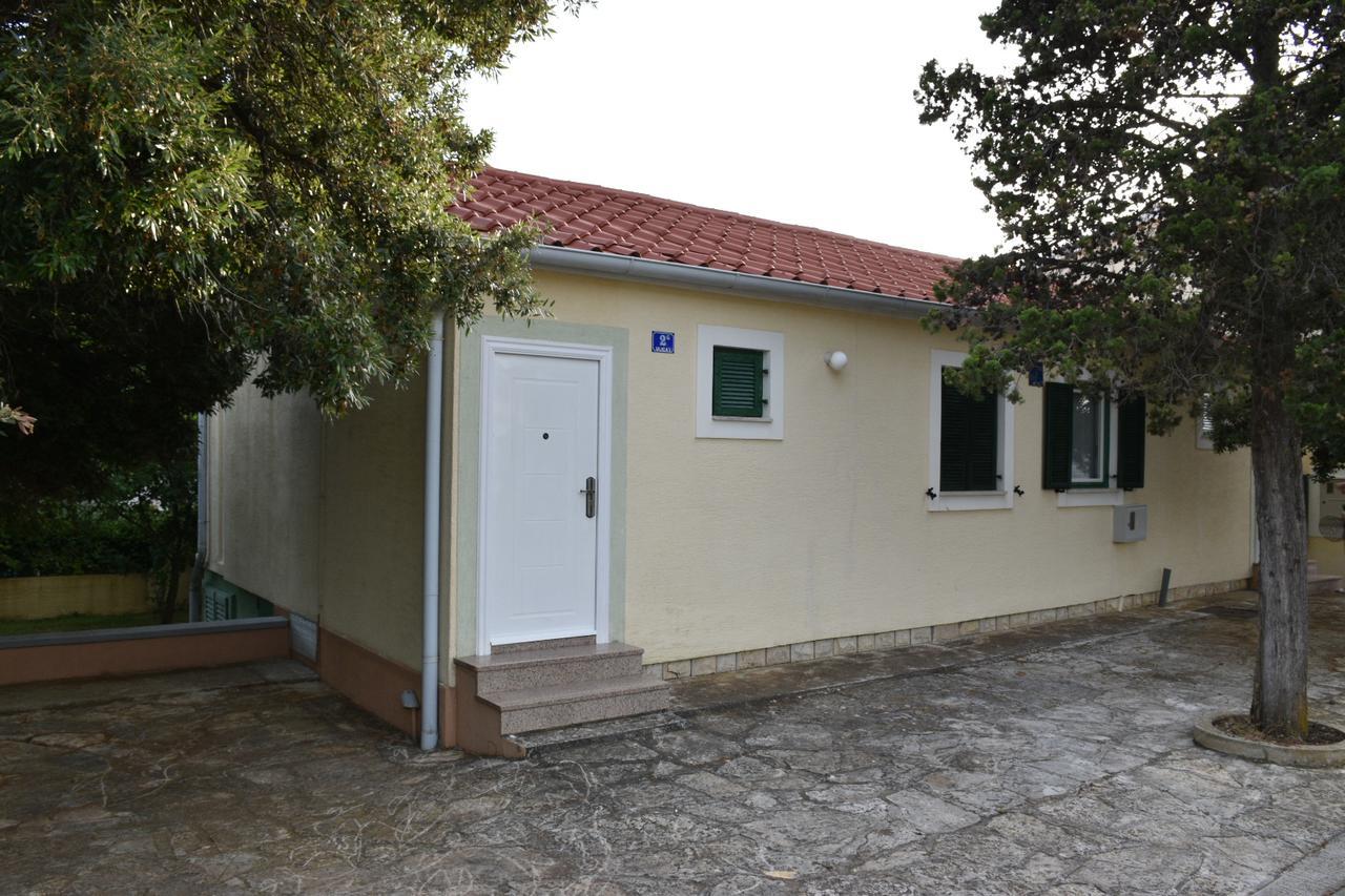 Apartments Antonija Punta Skala Next To Falkensteiner Resort 돈제페트레케인 외부 사진