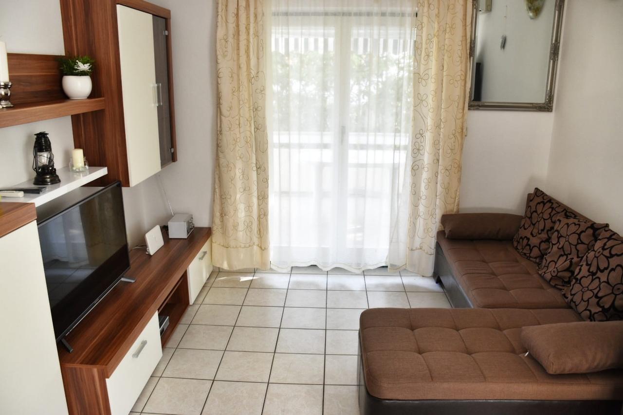 Apartments Antonija Punta Skala Next To Falkensteiner Resort 돈제페트레케인 외부 사진