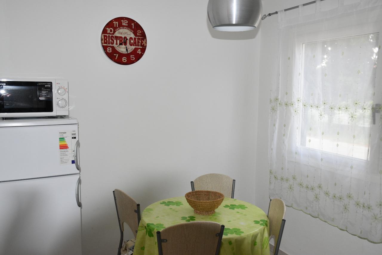 Apartments Antonija Punta Skala Next To Falkensteiner Resort 돈제페트레케인 외부 사진